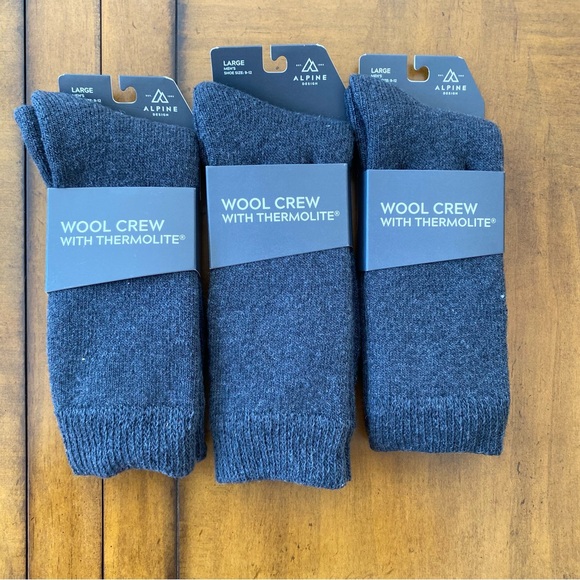 Alpine Other - NWT Men's Alpine Design Wool Crew Socks w/Thermolite (Men's Large size 9-12)